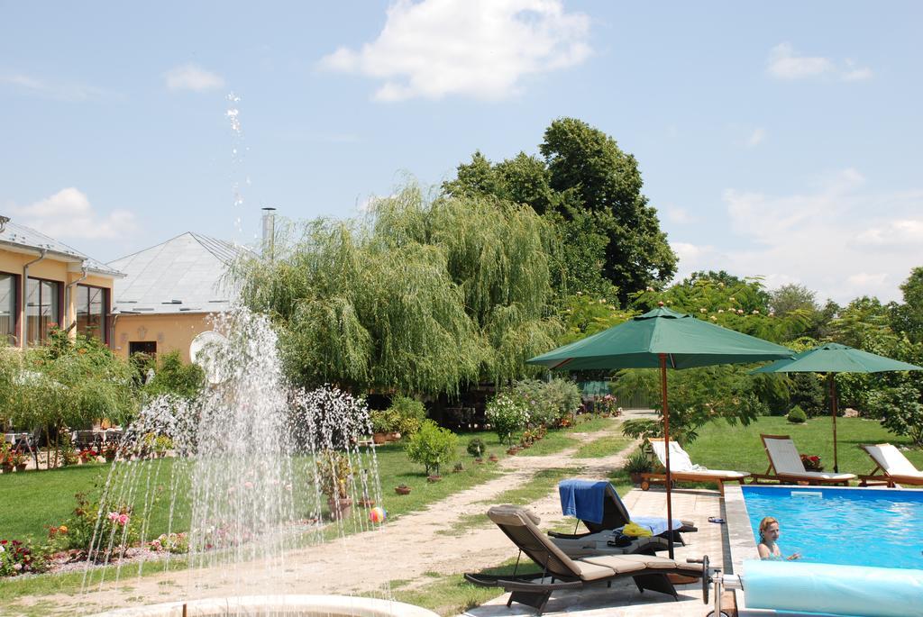 Villa Giulia Islaz Exterior foto